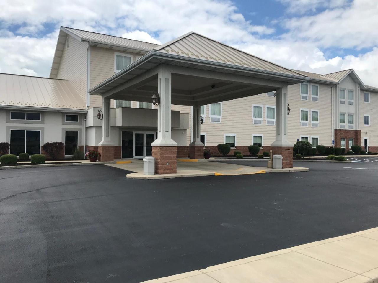 Randolph Inn And Suites Winchester Exterior photo